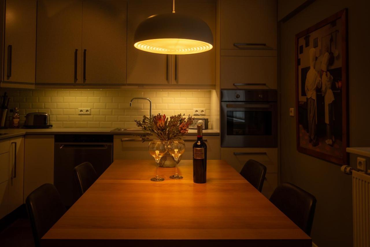 Old Town Modern Apartment Ακουρέιρι Εξωτερικό φωτογραφία