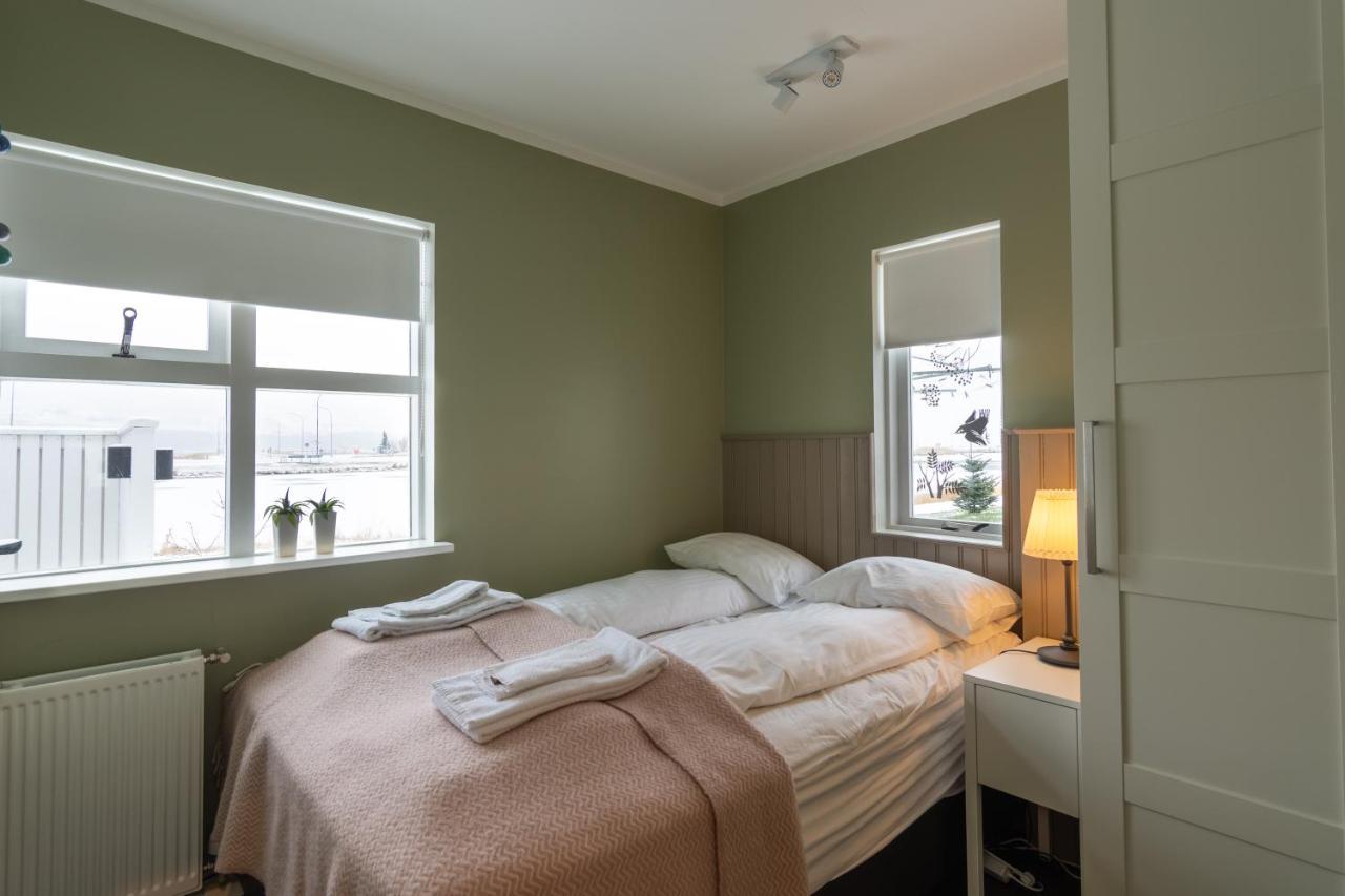 Old Town Modern Apartment Ακουρέιρι Εξωτερικό φωτογραφία