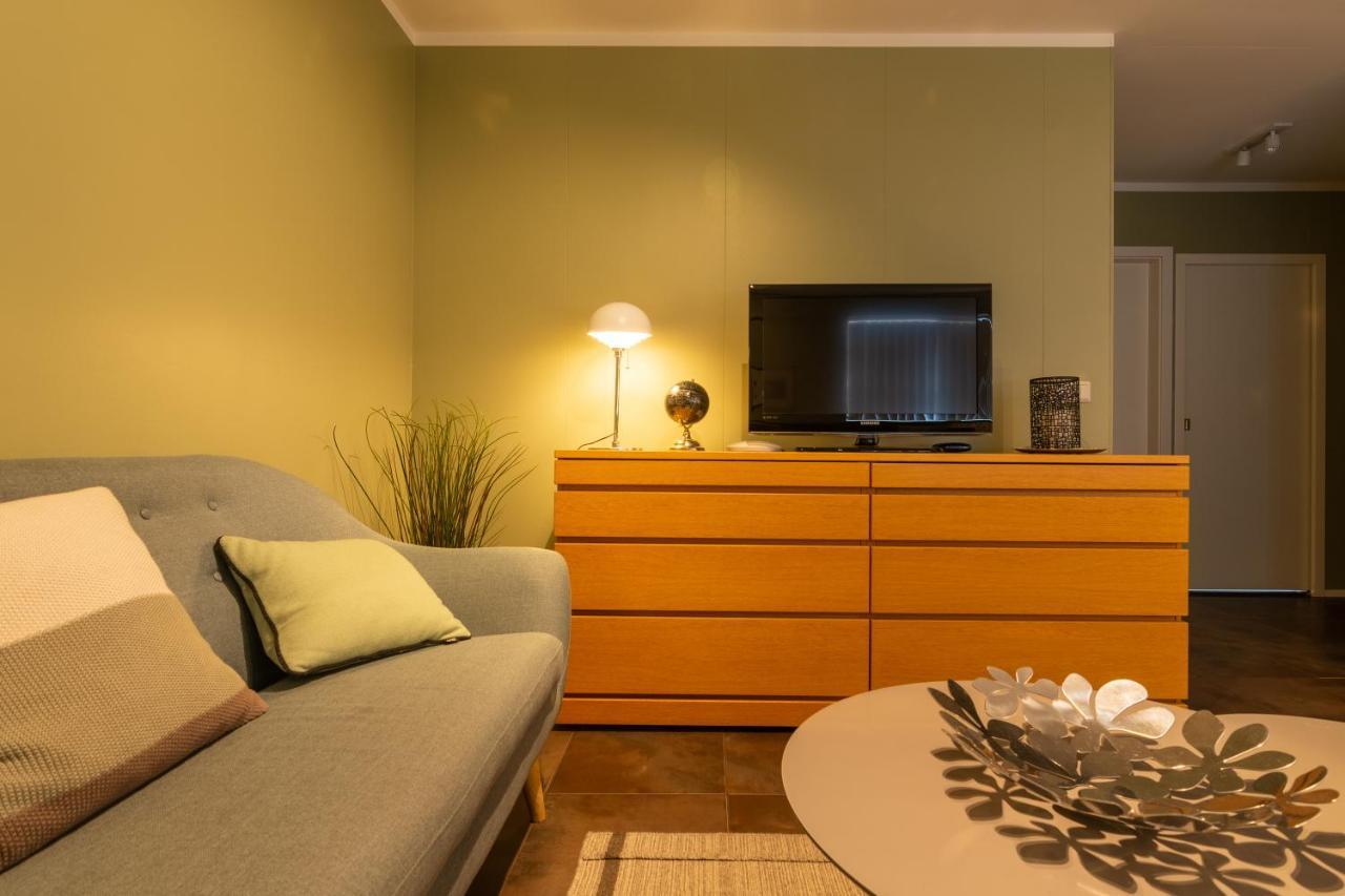 Old Town Modern Apartment Ακουρέιρι Εξωτερικό φωτογραφία